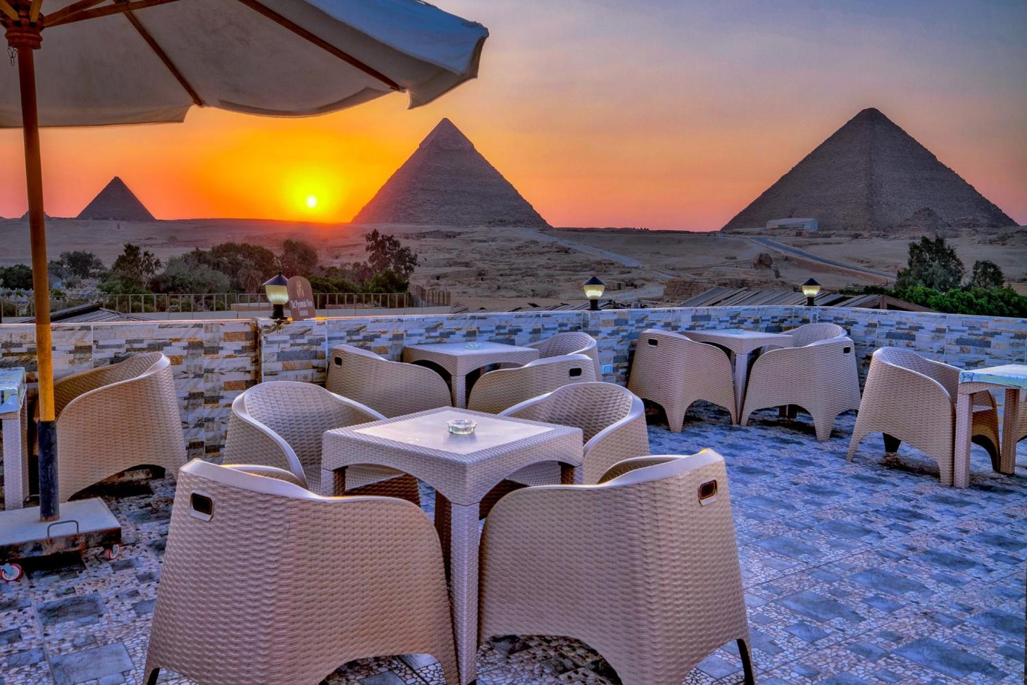 Хостел Anubis Kingdom Pyramids Kafrat al Jabal Екстер'єр фото
