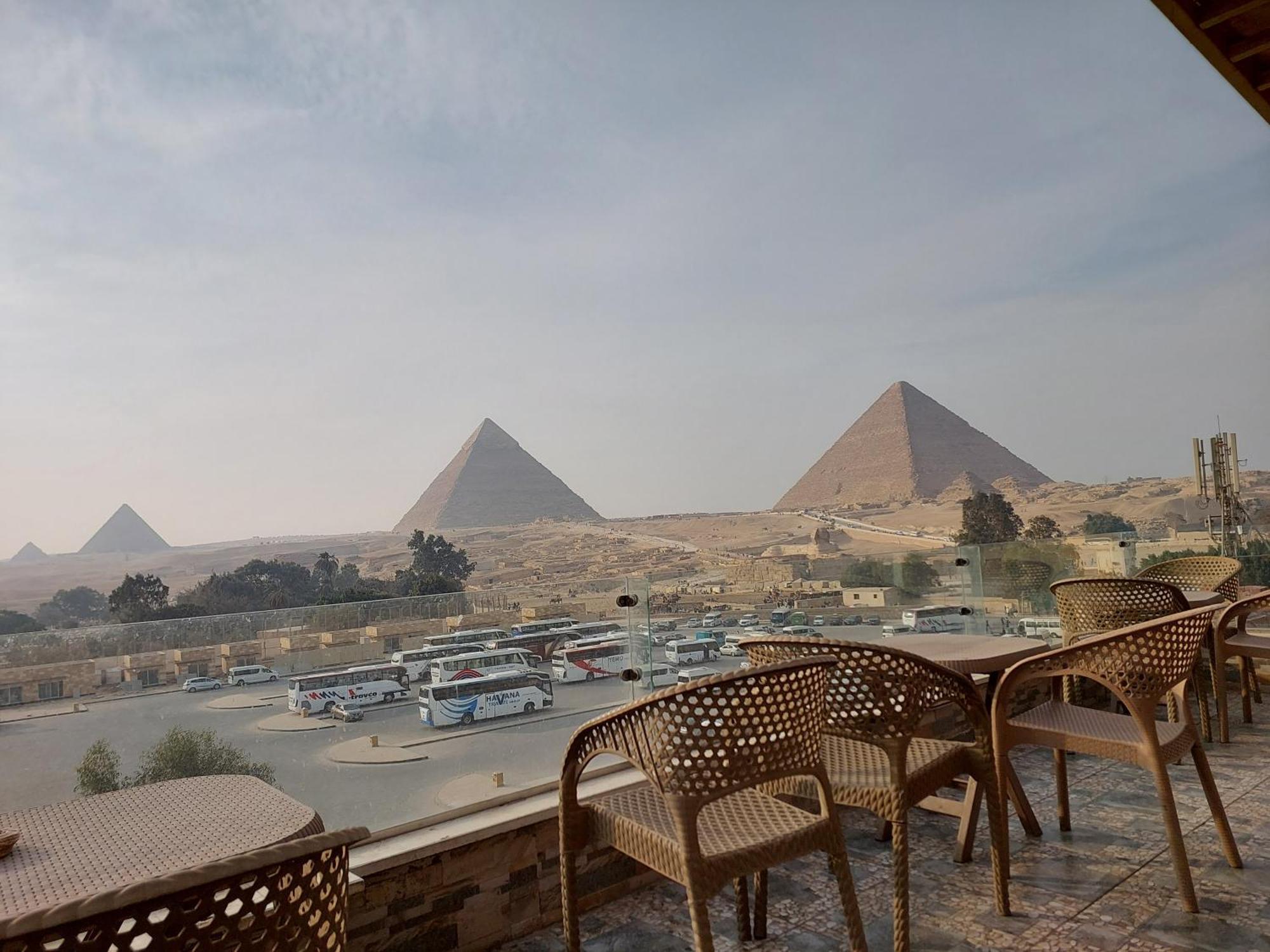 Хостел Anubis Kingdom Pyramids Kafrat al Jabal Екстер'єр фото